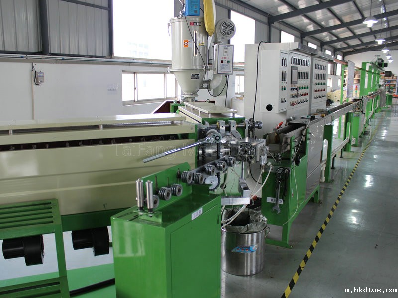 80+90双层共挤押出机